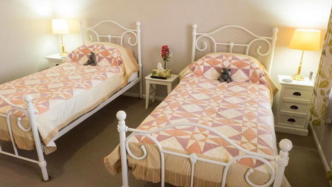 Rezare House Bed & Breakfast - Tourism Hervey Bay 7