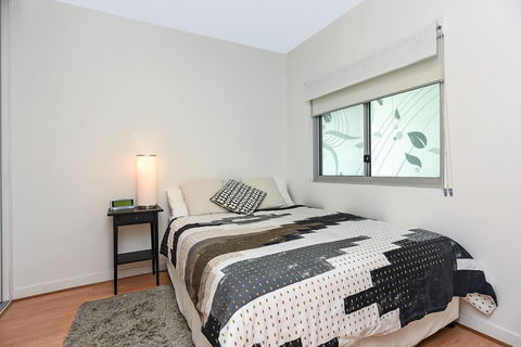 Breeze Beachfront Apartment - Tourism Hervey Bay 33
