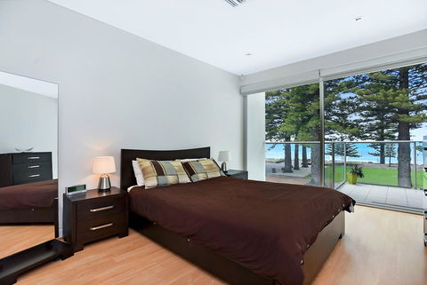 Breeze Beachfront Apartment - Tourism Hervey Bay 13