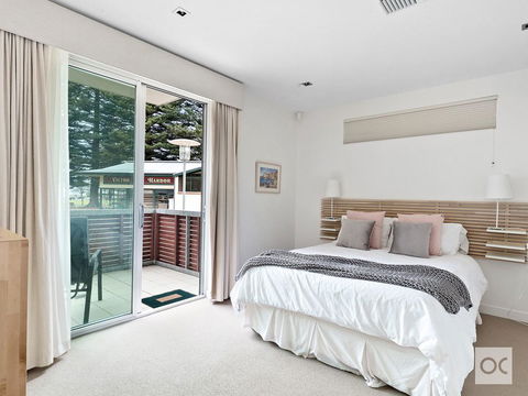 Breeze Beachfront Apartment - Tourism Hervey Bay 29