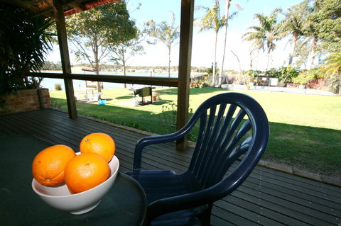 Lake Edge Apartments - Tourism Hervey Bay 16