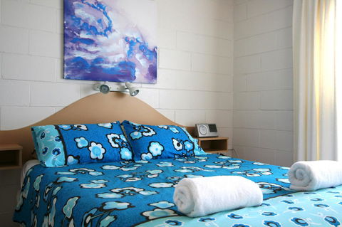 Lake Edge Apartments - Tourism Hervey Bay 5