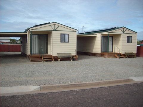 Jacko's Holiday Cabins - Hervey Bay Accommodation 7