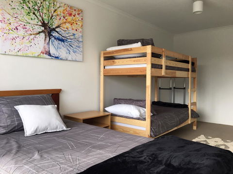 Windsor Gardens Home - Tourism Hervey Bay 4
