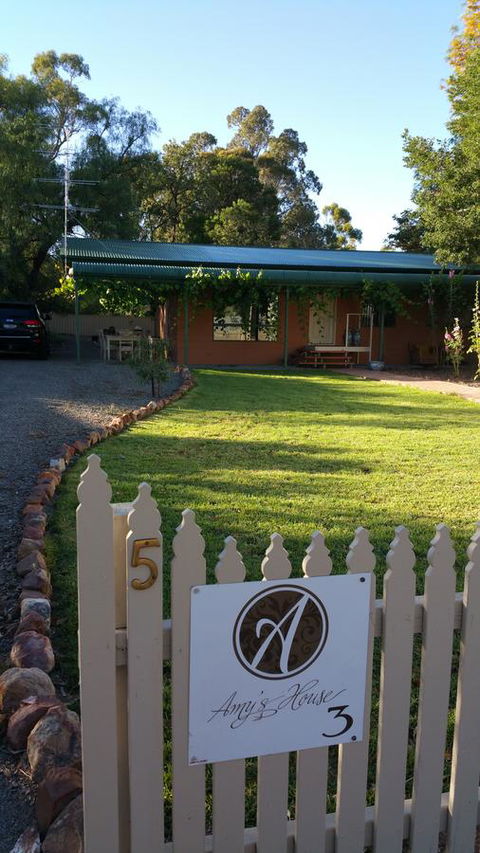 Amy\'s House Bed & Breakfast - Tourism Hervey Bay 11