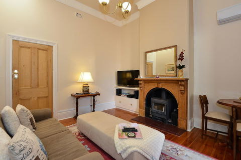 Trafalgar Premium Vintage Suites - Hervey Bay Accommodation 3