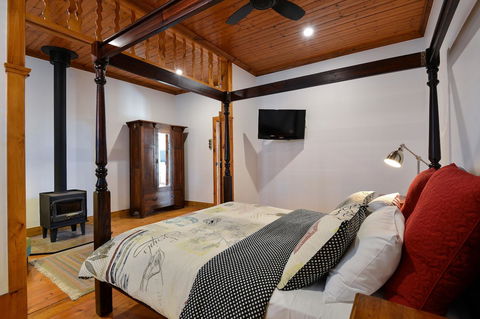 Trafalgar Premium Vintage Suites - Hervey Bay Accommodation 22
