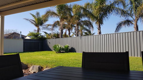 Aldinga Beach Overnighter Or Getaway Home - Hervey Bay Accommodation 5