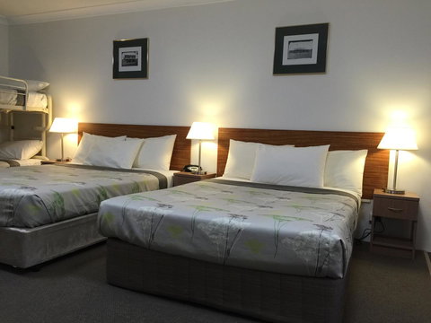 Ten Dollar Town Motel - Hervey Bay Accommodation 7