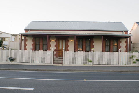 Longreach At Port Elliot - Tourism Hervey Bay 1