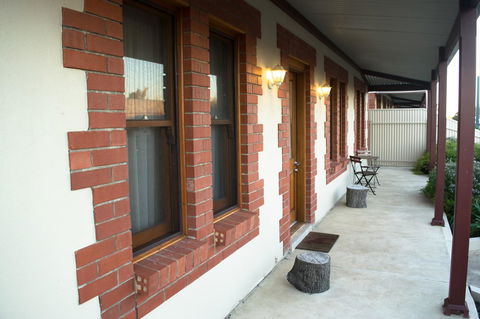 Longreach At Port Elliot - Tourism Hervey Bay 0