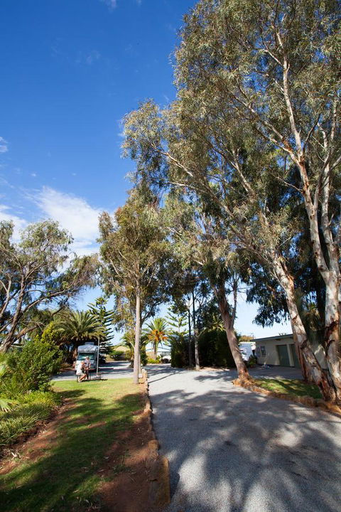 Modra\'s Apartments - Tourism Hervey Bay 7