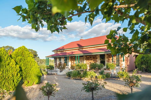 Barossa Shiraz Estate - Hervey Bay Accommodation 0