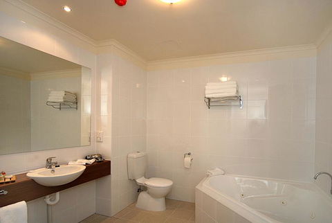 Lady Bay Hotel - Tourism Hervey Bay 7