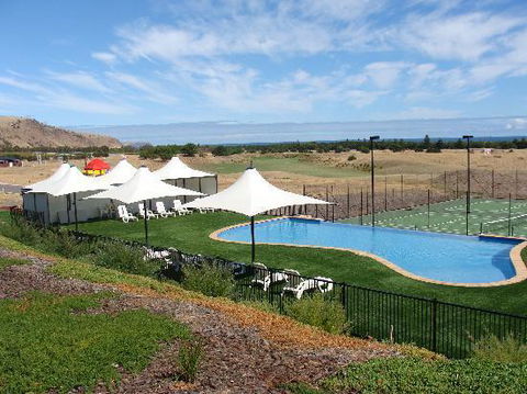 Lady Bay Hotel - Tourism Hervey Bay 2