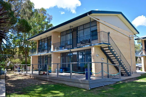 Longbeach Apartments - Hervey Bay Accommodation 0