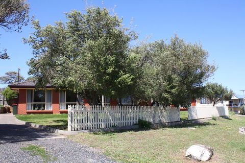 Maslin Beach House - Hervey Bay Accommodation 19