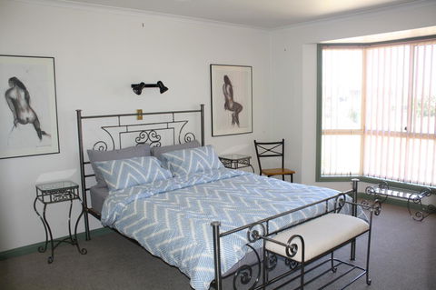 Maslin Beach House - Hervey Bay Accommodation 10