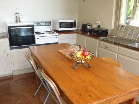 Country Bakehouse Accommodation - Hervey Bay Accommodation 5