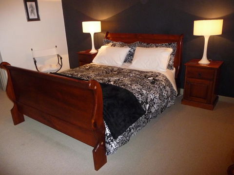 Country Bakehouse Accommodation - Hervey Bay Accommodation 11