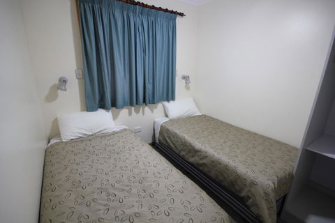 Port Vincent Motel & Apartments - Tourism Hervey Bay 19
