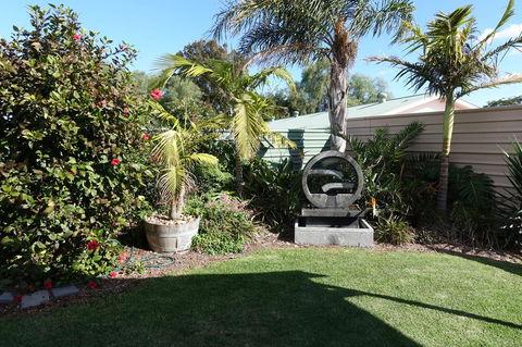 Port Vincent Motel & Apartments - Tourism Hervey Bay 25