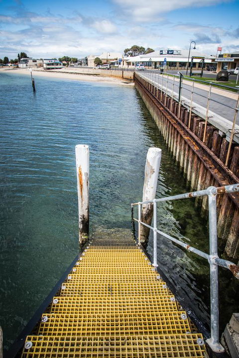 Port Vincent Motel & Apartments - Tourism Hervey Bay 40