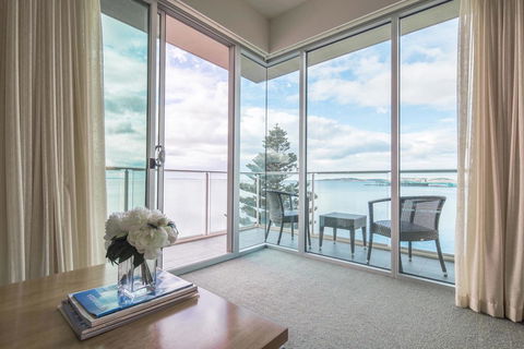 Port Lincoln Hotel - Tourism Hervey Bay 12