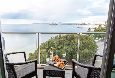 Port Lincoln Hotel - Tourism Hervey Bay 13