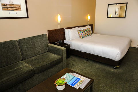 Port Lincoln Hotel - Tourism Hervey Bay 6