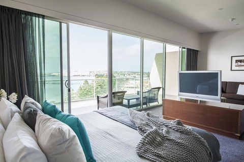 Port Lincoln Hotel - Tourism Hervey Bay 36
