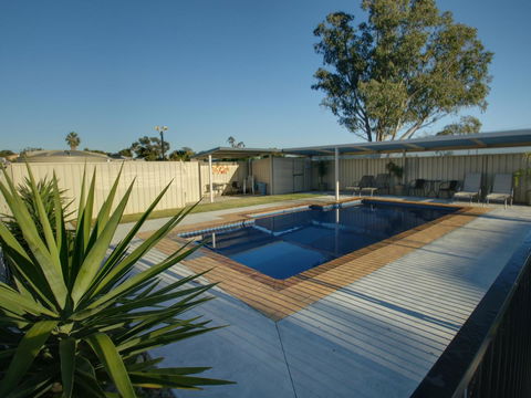 DBJ Holiday Units - Hervey Bay Accommodation 2