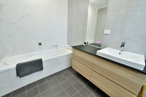 Great Northern Lodge - Hervey Bay Accommodation 3