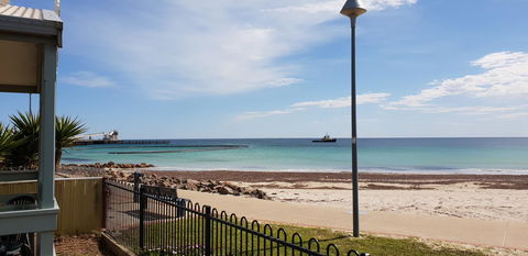 Wallaroo Beachfront Tourist Park - Hervey Bay Accommodation 10