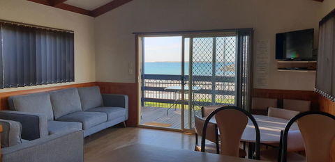 Wallaroo Beachfront Tourist Park - Hervey Bay Accommodation 5