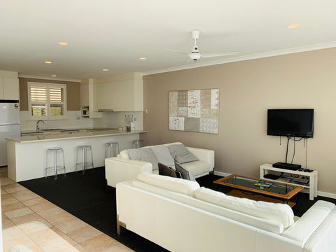 The Bluff Resort Apartments - Tourism Hervey Bay 6