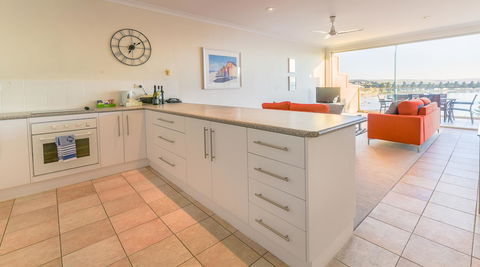 The Bluff Resort Apartments - Tourism Hervey Bay 17