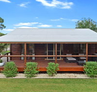 The Log Cabin - 47 Jetty Road - Tourism Hervey Bay
