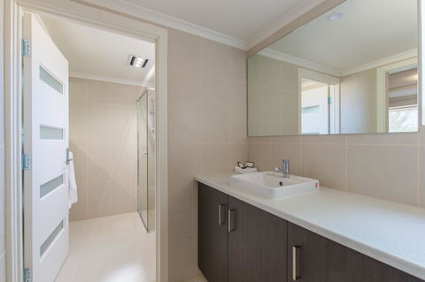 Mick O\'Sheas - Hervey Bay Accommodation 28