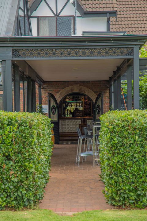 Mick O\'Sheas - Hervey Bay Accommodation 40
