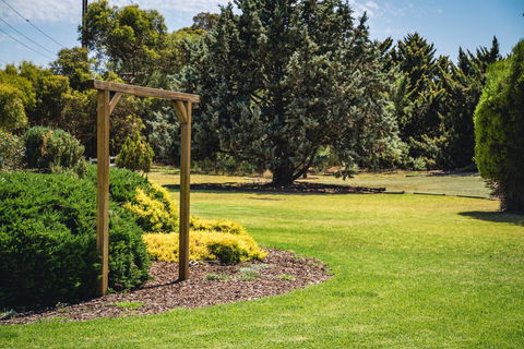 Mick O\'Sheas - Hervey Bay Accommodation 34