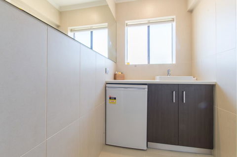 Mick O\'Sheas - Hervey Bay Accommodation 27