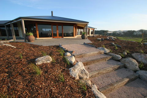 Almonta Park Lodge - Tourism Hervey Bay 2