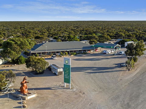 Border Village Roadhouse - Tourism Hervey Bay 22