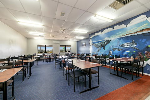 Border Village Roadhouse - Tourism Hervey Bay 7