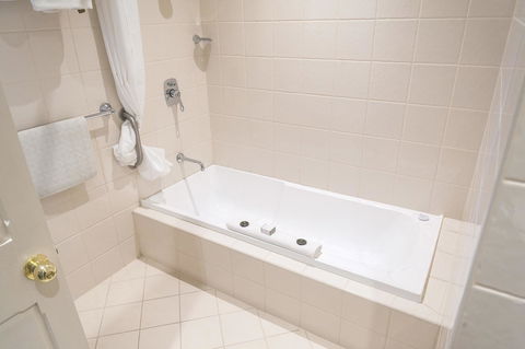 Serafino McLaren Vale - Hervey Bay Accommodation 6