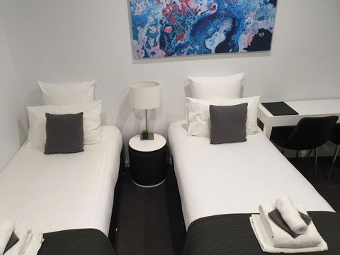 The Avenue Inn - Hervey Bay Accommodation 3
