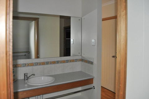 Rest A Shore Coffin Bay - Hervey Bay Accommodation 8