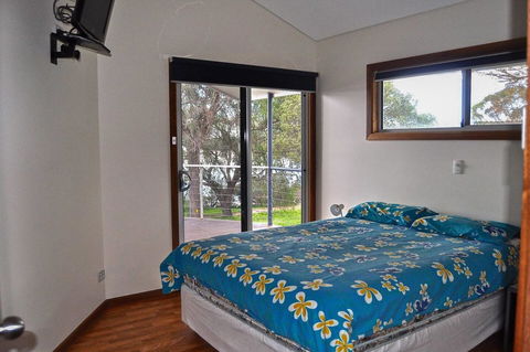 Rest A Shore Coffin Bay - Hervey Bay Accommodation 11