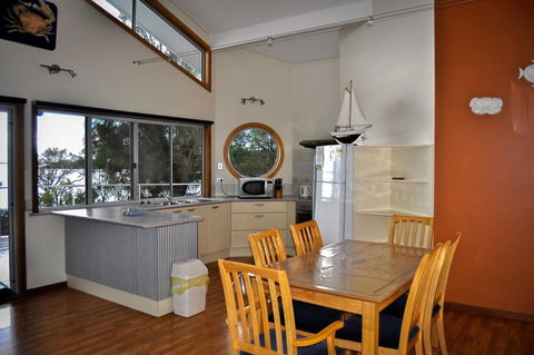 Rest A Shore Coffin Bay - Hervey Bay Accommodation 7